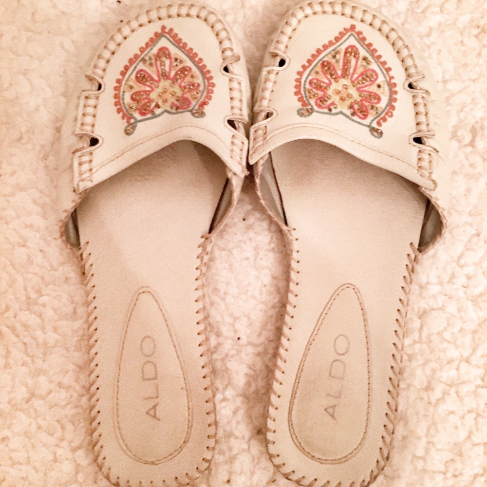 Bohemian Beaded White Leather Slippers